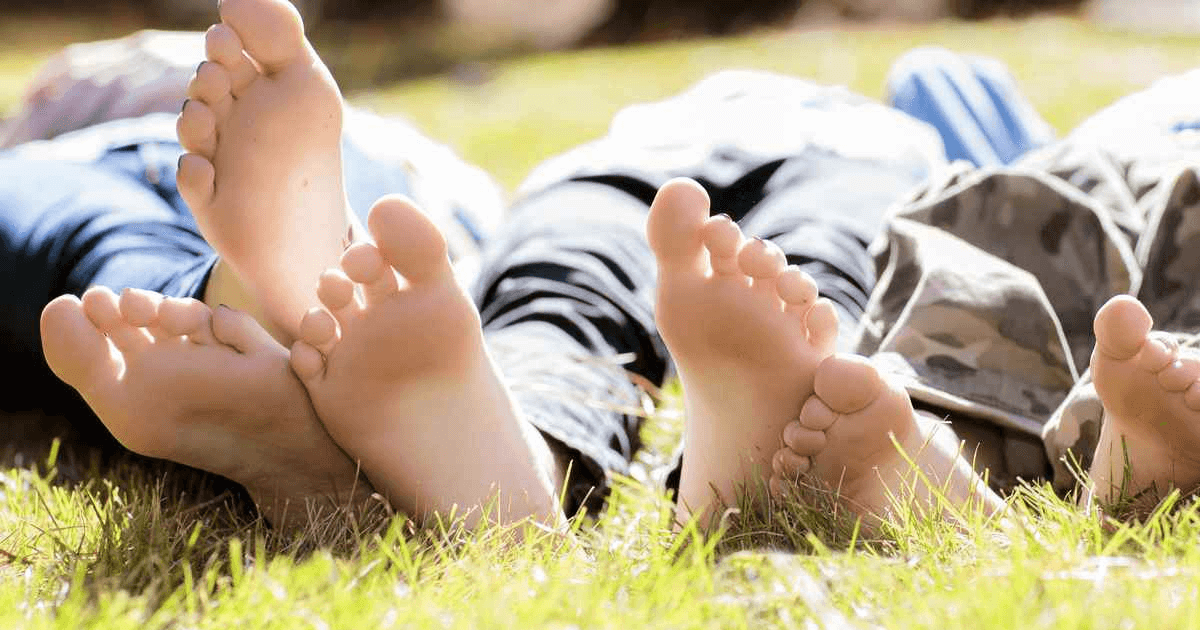 10 ways to ease swollen feet and ankles in hot weather