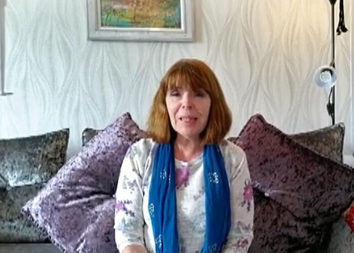 Do hot flushes raise body temperature?