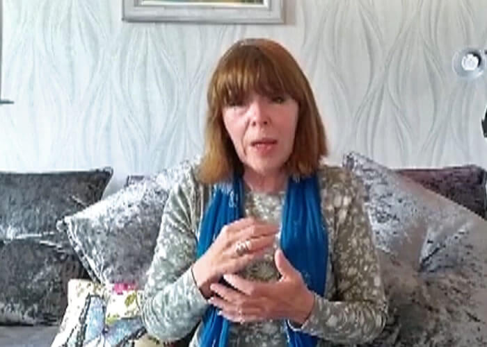 Can menopause cause a dry mouth?
