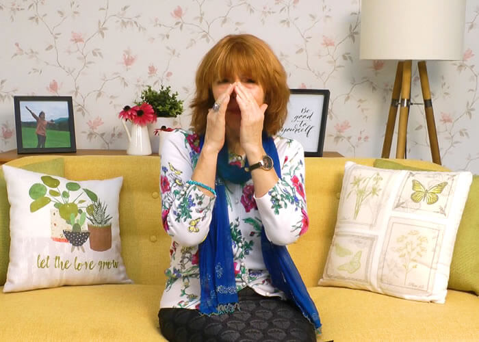 Can menopause cause sinus problems?