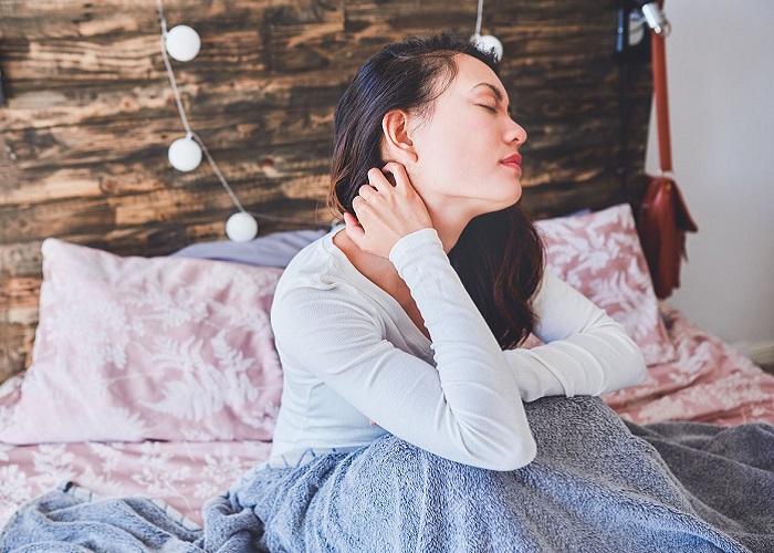 Why does my skin flare up at night?