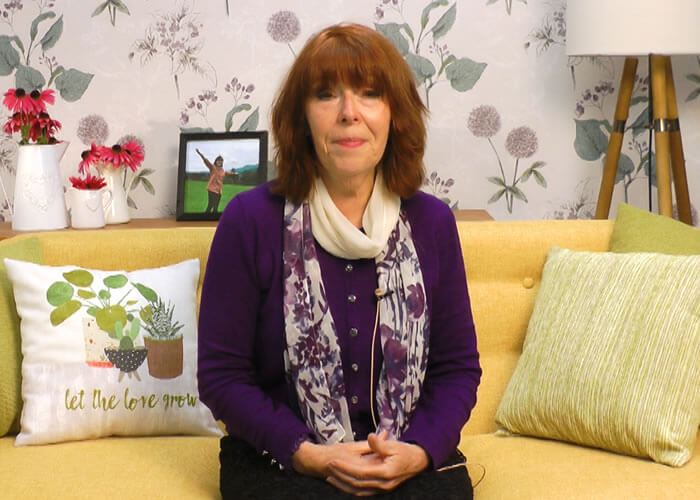 Can menopause cause a strange taste in the mouth?