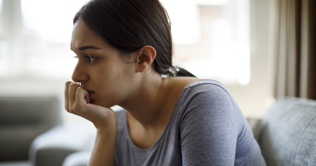 What are the warning signs of IBS?