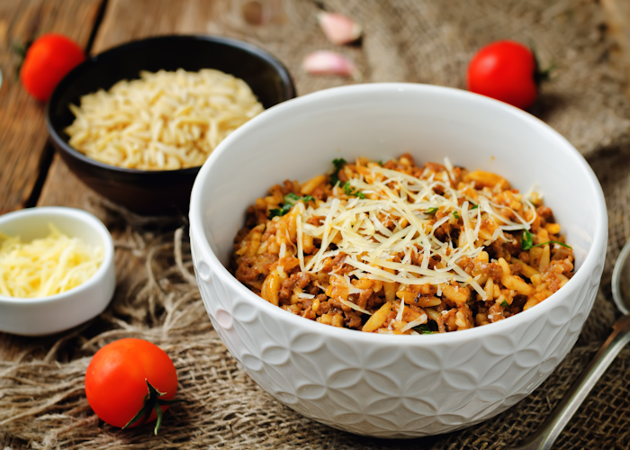 Feed 4 for £5 - One Pot Bolognese Orzotto